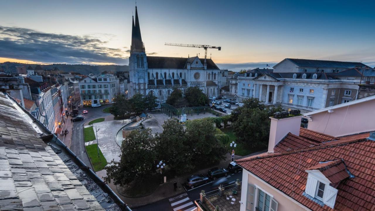 פאו Appartement Coeur De Ville - Au Calme - Wifi - Four, Lave-Seche Linge מראה חיצוני תמונה